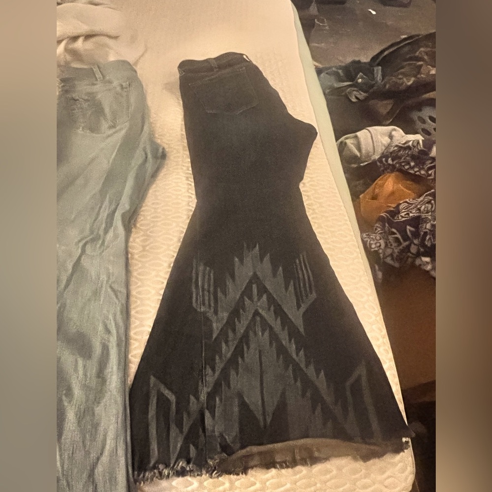 Size 32 ariat jeans